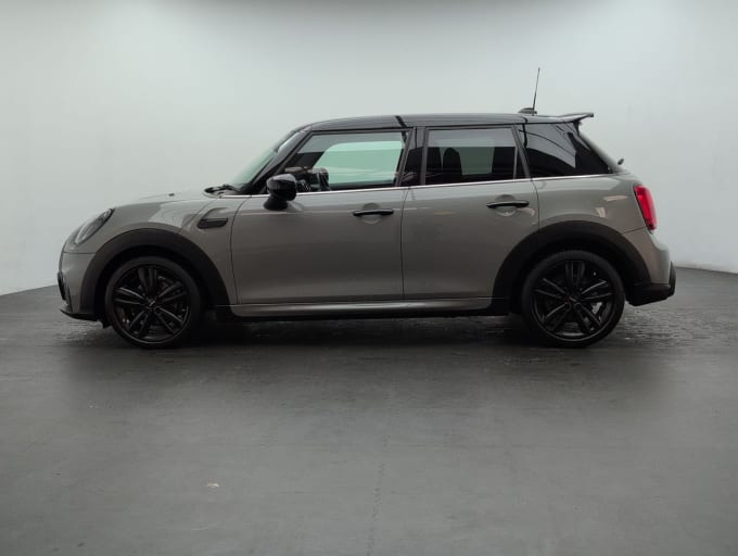 2025 Mini Hatch