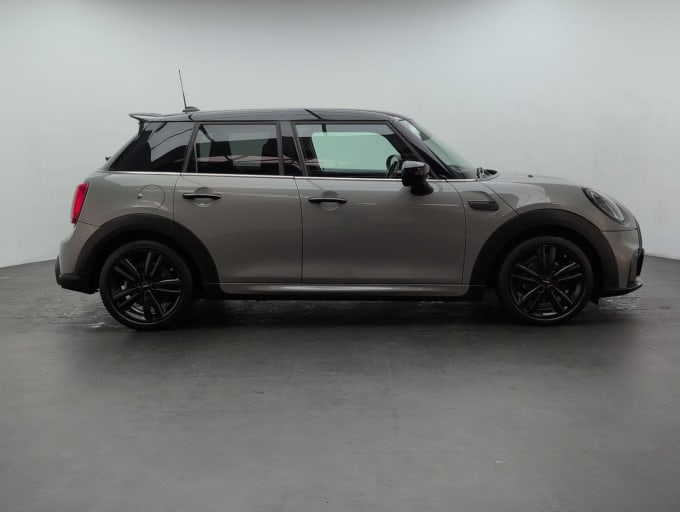 2025 Mini Hatch