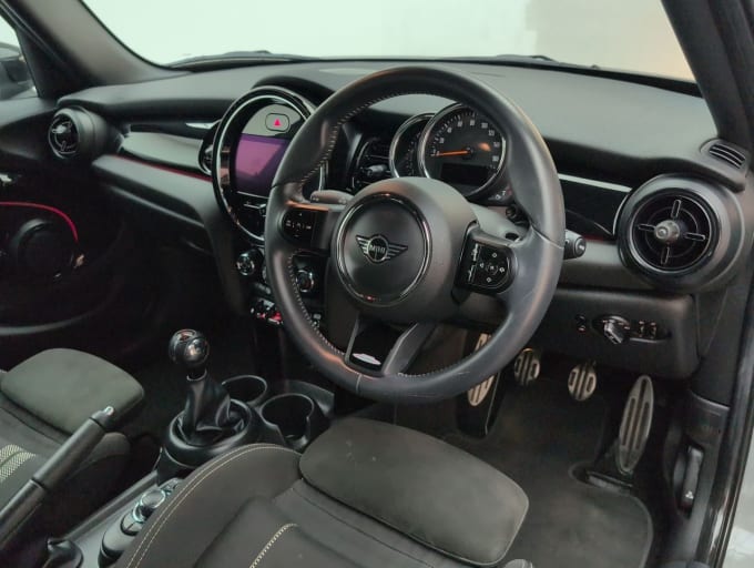 2025 Mini Hatch