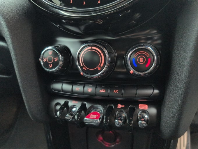 2025 Mini Hatch