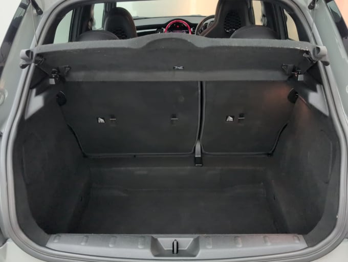 2025 Mini Hatch