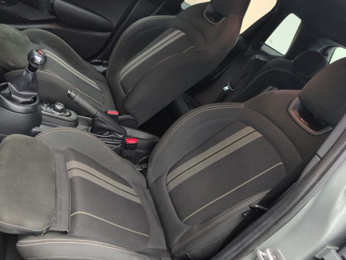 2025 Mini Hatch