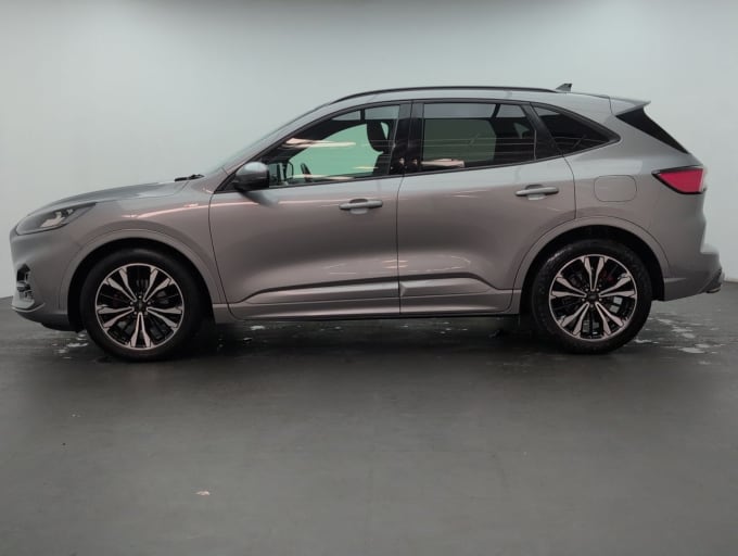 2025 Ford Kuga