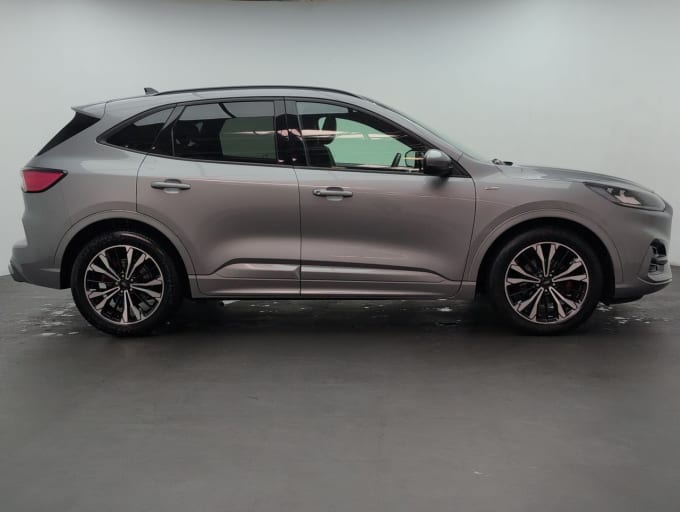 2025 Ford Kuga