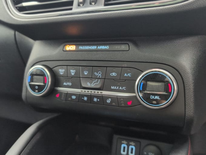 2025 Ford Kuga