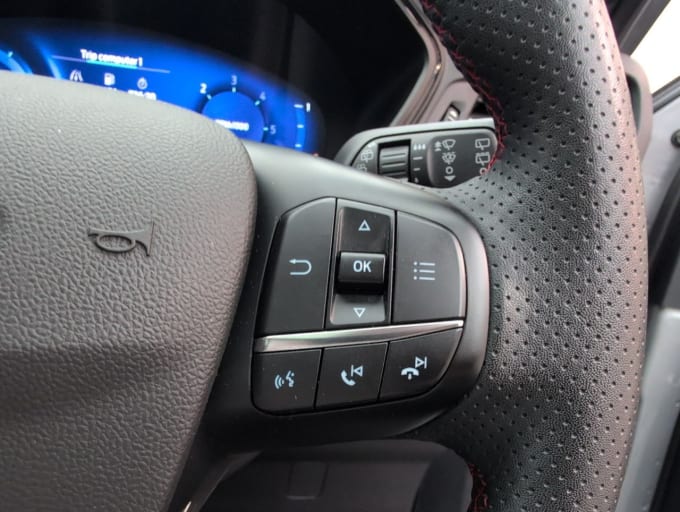 2025 Ford Kuga