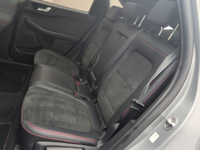 2025 Ford Kuga