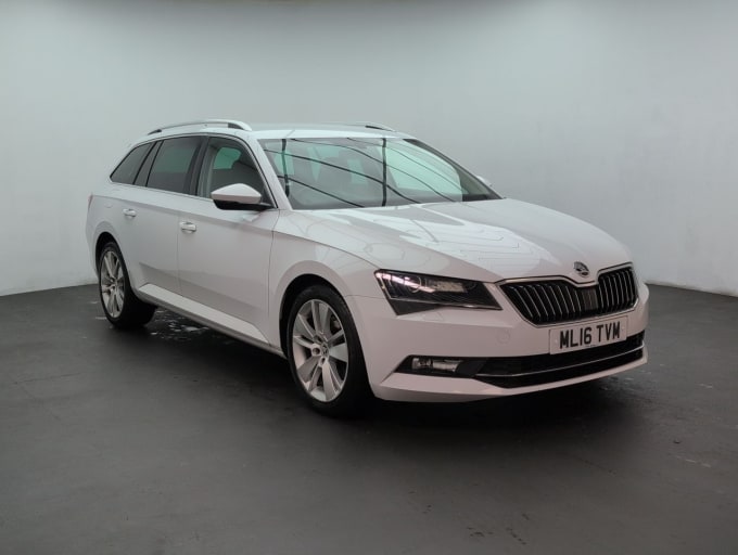 2025 Skoda Superb
