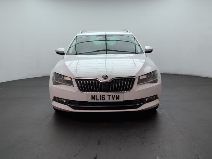 2025 Skoda Superb