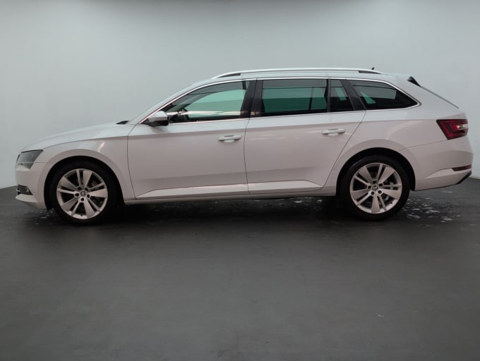 2025 Skoda Superb