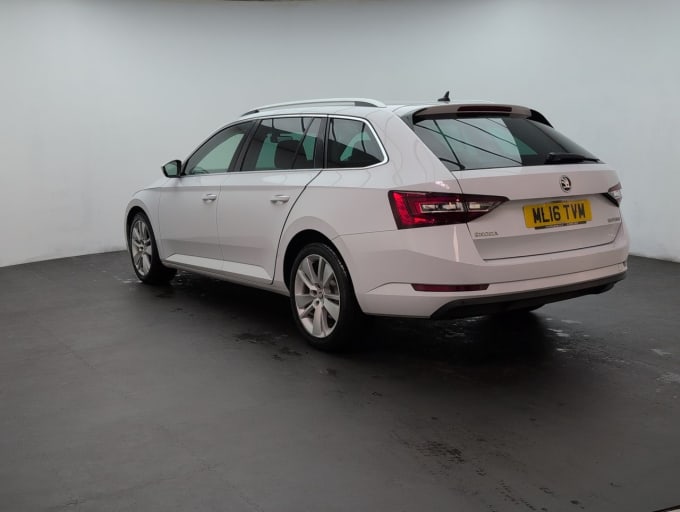 2025 Skoda Superb