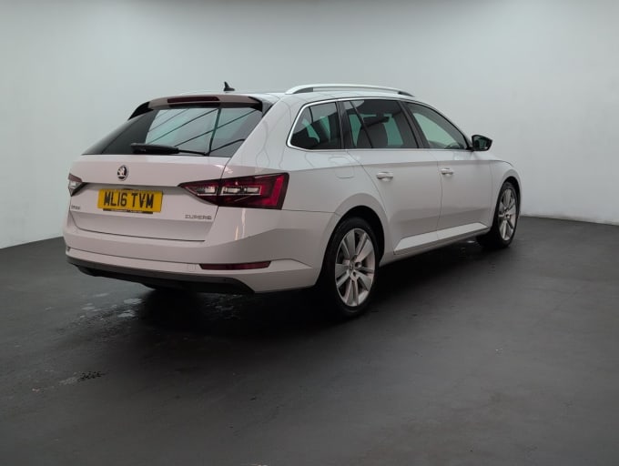 2025 Skoda Superb