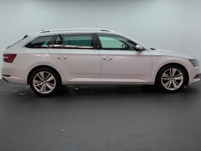2025 Skoda Superb