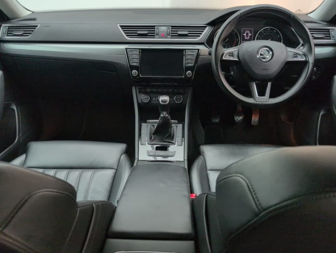 2025 Skoda Superb