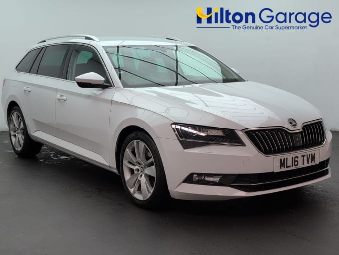 2025 Skoda Superb