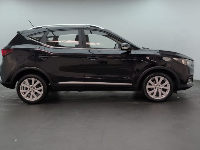 2025 Mg Mg Zs