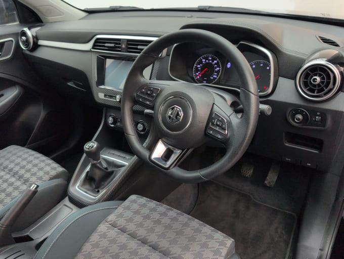 2025 Mg Mg Zs