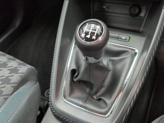 2025 Mg Mg Zs