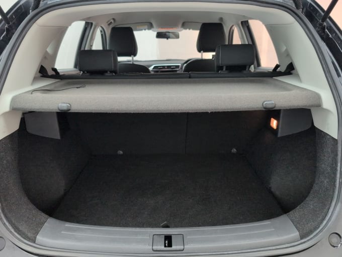 2025 Mg Mg Zs