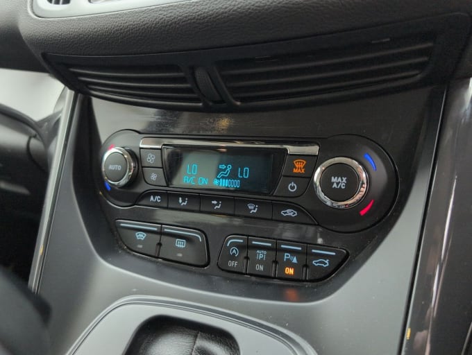 2025 Ford Kuga