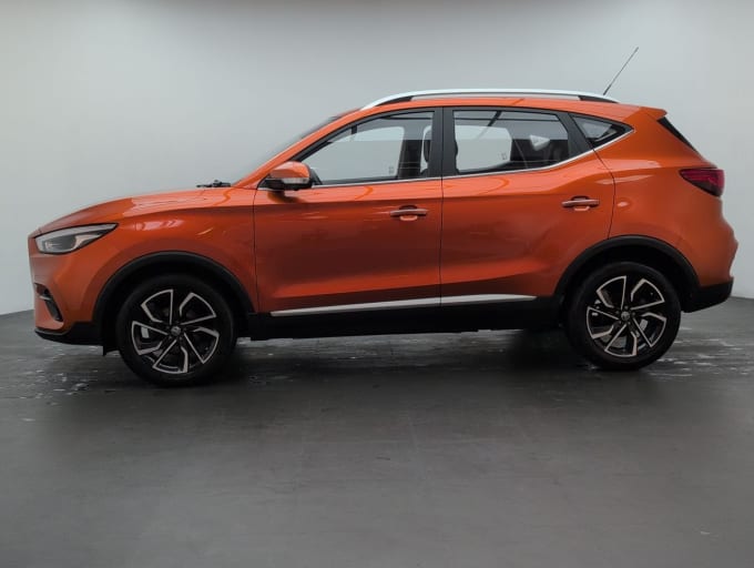 2025 Mg Mg Zs