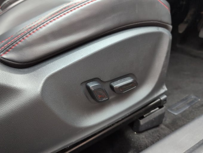 2025 Mg Mg Zs