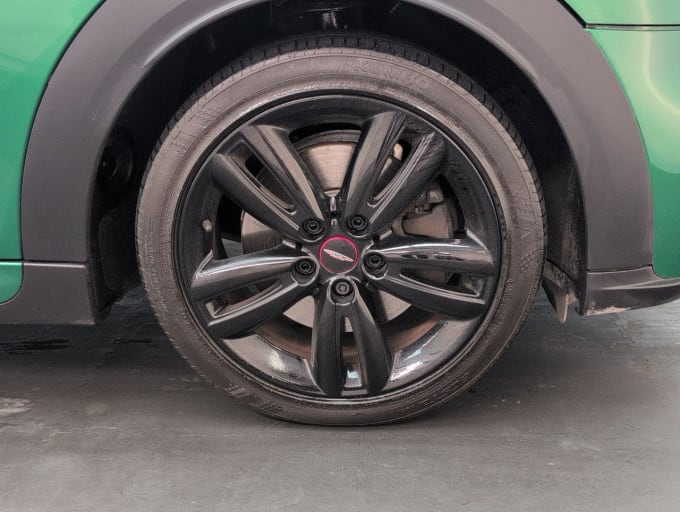 2025 Mini Hatch