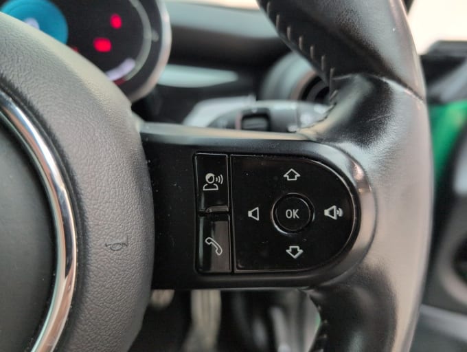 2025 Mini Hatch