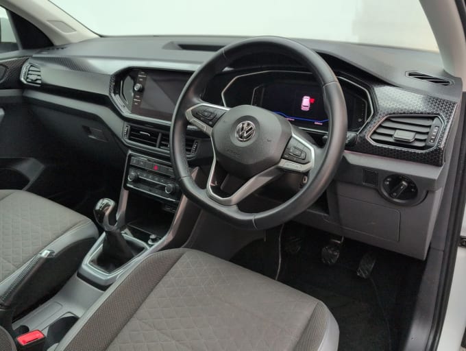 2025 Volkswagen T-cross