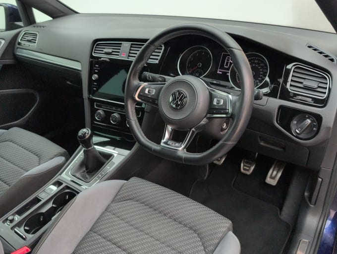 2025 Volkswagen Golf
