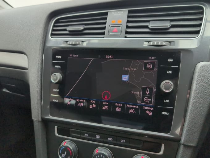 2025 Volkswagen Golf