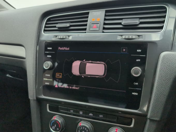 2025 Volkswagen Golf