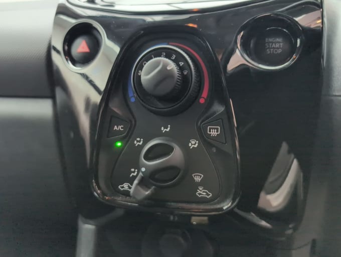2025 Peugeot 108