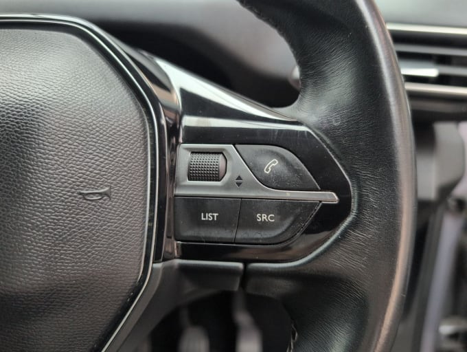 2025 Peugeot 3008