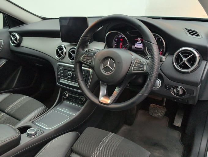 2025 Mercedes-benz Gla Class
