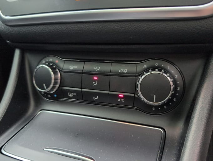 2025 Mercedes-benz Gla Class