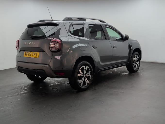 2025 Dacia Duster