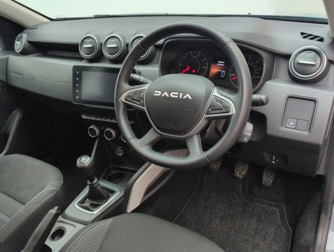 2025 Dacia Duster