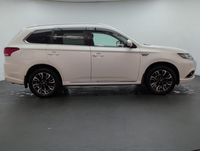 2025 Mitsubishi Outlander