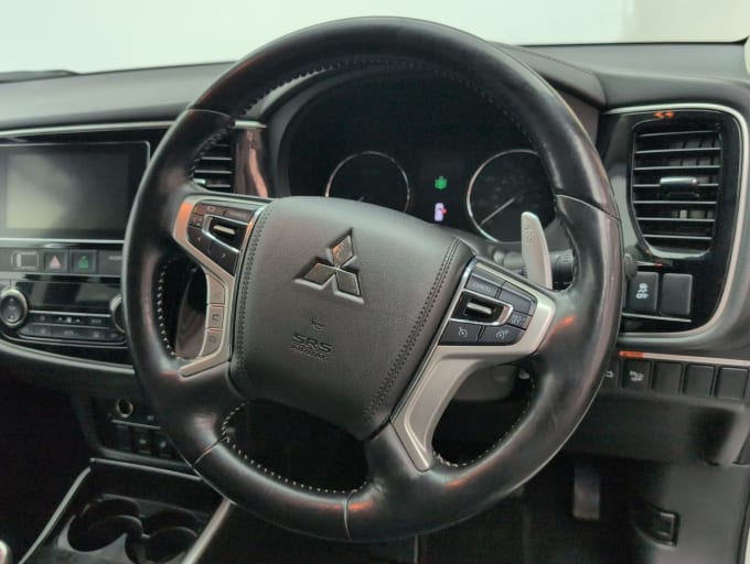 2025 Mitsubishi Outlander