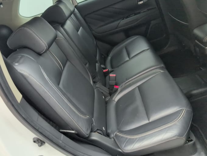 2025 Mitsubishi Outlander