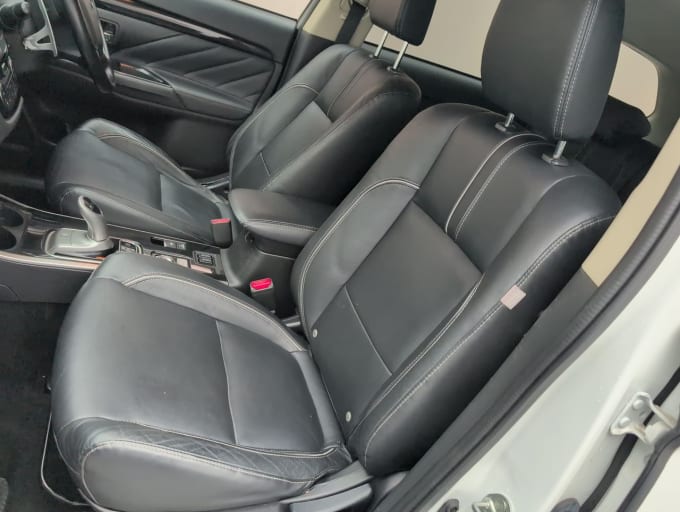 2025 Mitsubishi Outlander