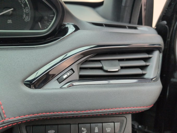 2025 Peugeot 208