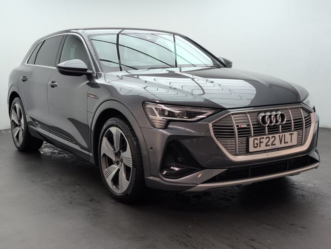 2025 Audi E-tron