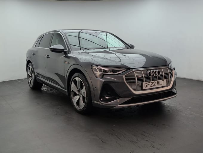 2025 Audi E-tron