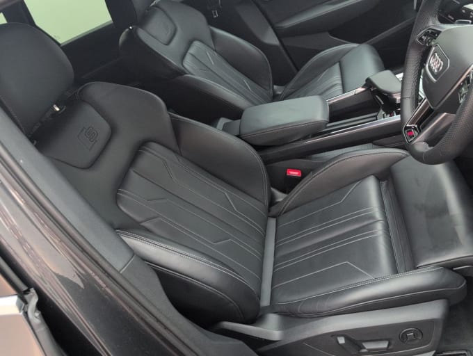 2025 Audi E-tron