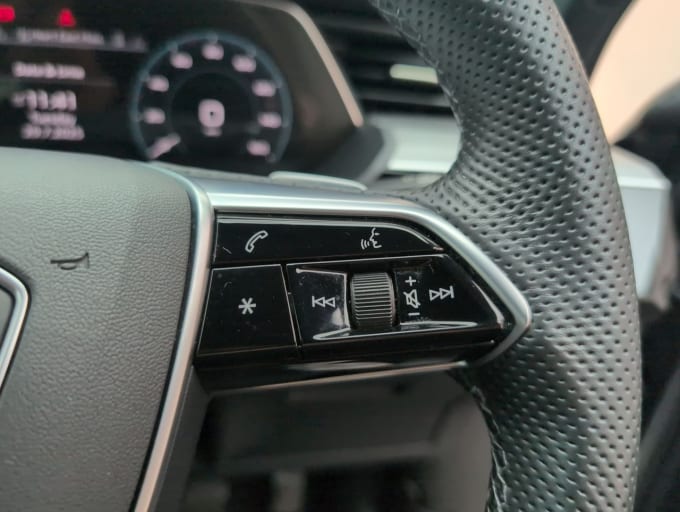 2025 Audi E-tron