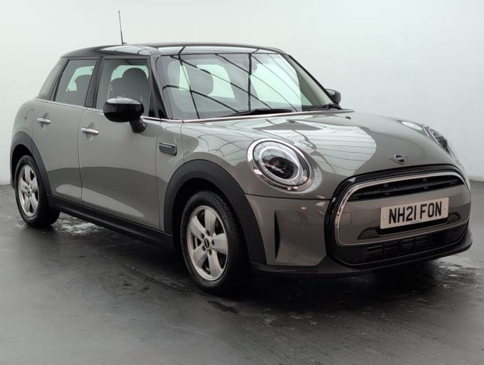 2025 Mini Hatch