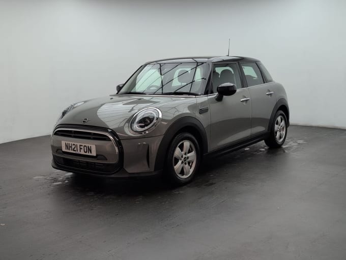 2025 Mini Hatch