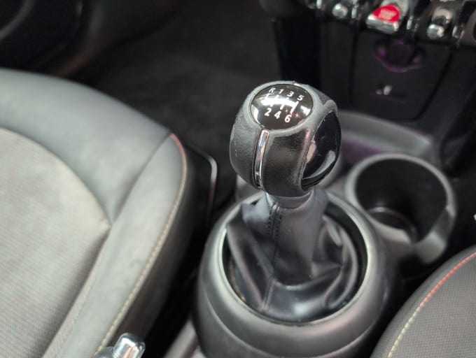 2025 Mini Hatch